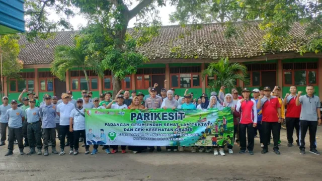 Kegiatan PARIKESIT (Padangan Resik Endah Sehat Lan Tertata)